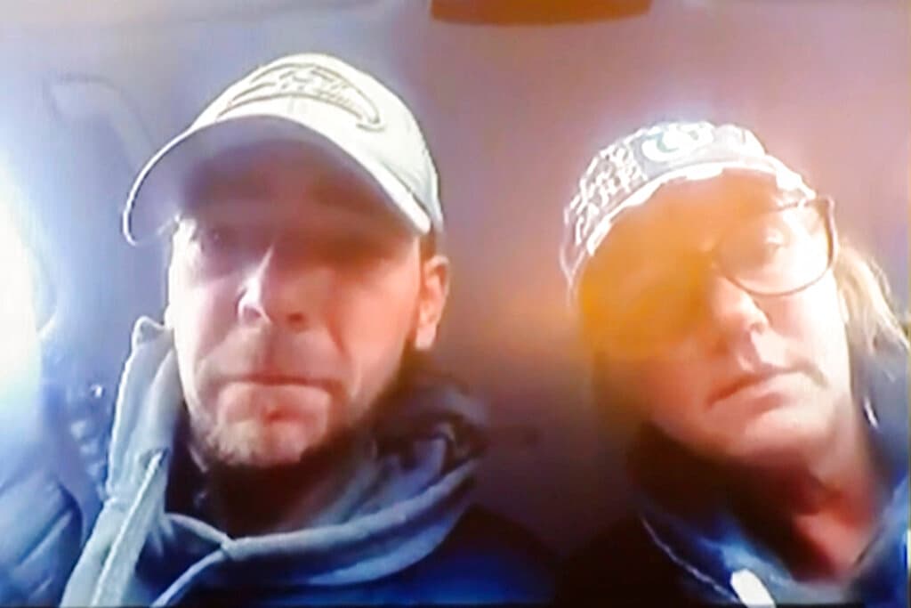 Una persona ayudó a esconderse a los padres del joven acusado de un tiroteo en Michigan: estos son los últimos detalles