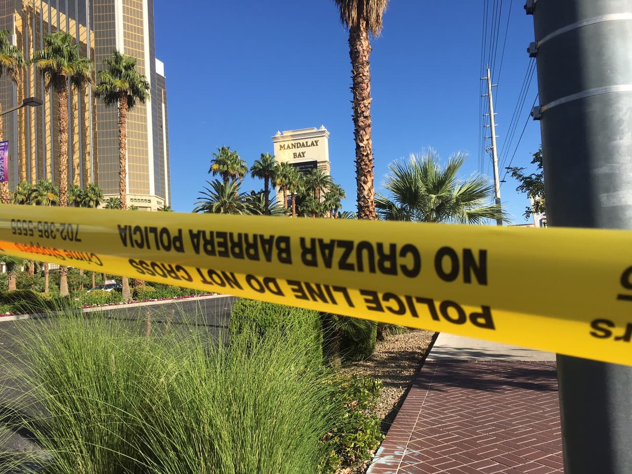 Solo el perímetro del hotel y casino Mandalay Bay, desde donde el atacante disparó contra los asistentes a un concierto, permanece cerrado. El resto de casinos y negocios de la ciudad no detuvieron ni un solo día sus operaciones.