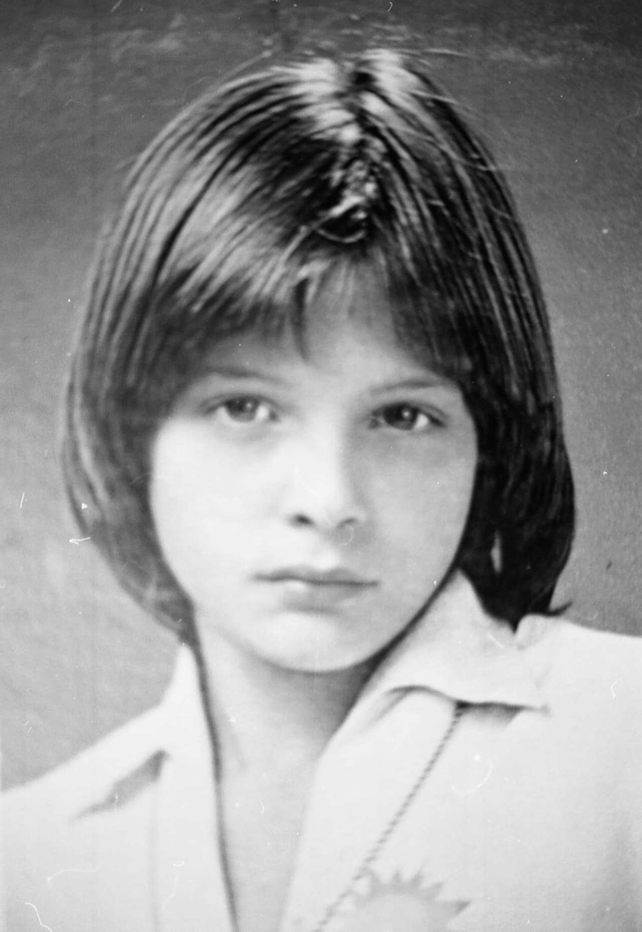Luis Miguel a los 12 años de edad, cuando presentó su primer material discográfico titulado "1+1=2 Enamorados"/México, 1982.
<br>
