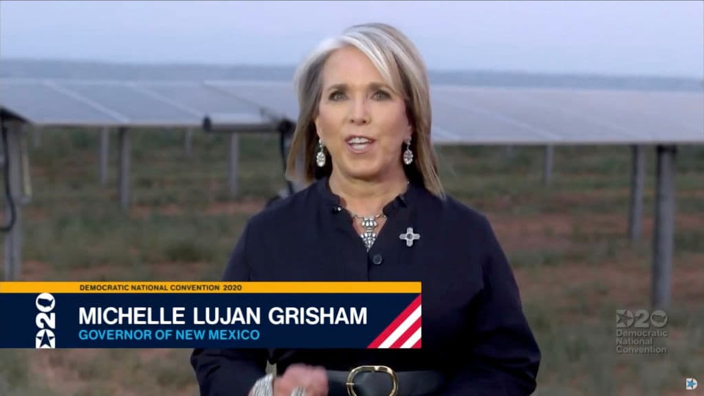 La gobernadora de Nuevo México, Michelle Luján Grisham, asegura que de llegar a la Casa Blanca, Joe Biden impulsará las energías limpias y suscribirá nuevamente el acuerdo internacional para reducir el calentamiento global, del que el presidente Donald Trump se desvinculó. "Tenemos la oportunidad este noviembre de terminar dos crisis existenciales: la presidencia Trump y la aniquilación ambiental que él representa", señaló la gobernadora.