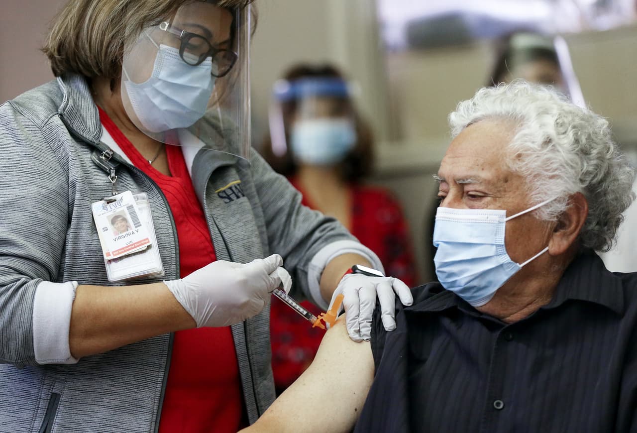 “Un momento de extrema precaución”: California podría registrar una cuarta ola de contagios de covid-19, según expertos