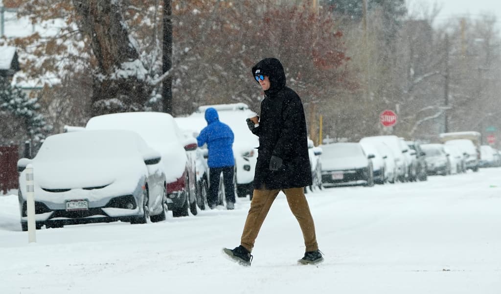 Millones en EEUU se preparan para tormentas invernales con fuerte descenso de temperaturas, incluso en zonas no acostumbradas
