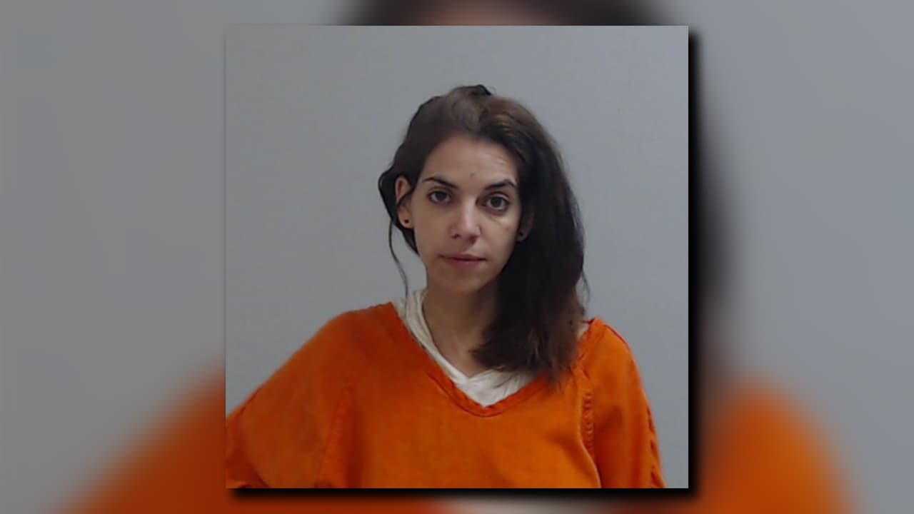 <b>Megan Alyssa Colone</b>, conocida con el alias Grace Beda. Es acusada de violación a la ley anticorrupción y de formar parte de una organización criminal, entre otros delitos. 
<a href="https://www.univision.com/noticias/sucesos/tres-hombres-arrestados-en-mexicomuerte-de-taxista-uber-latina-atlanta-georgia">Fue capturada en México.</a>
<br>
<br>Colone fue la encargada de comprar los vehículos donde trasladaron a Rossana Delgado y el que utilizaron para fugarse a México, según documentos de la fiscalía.