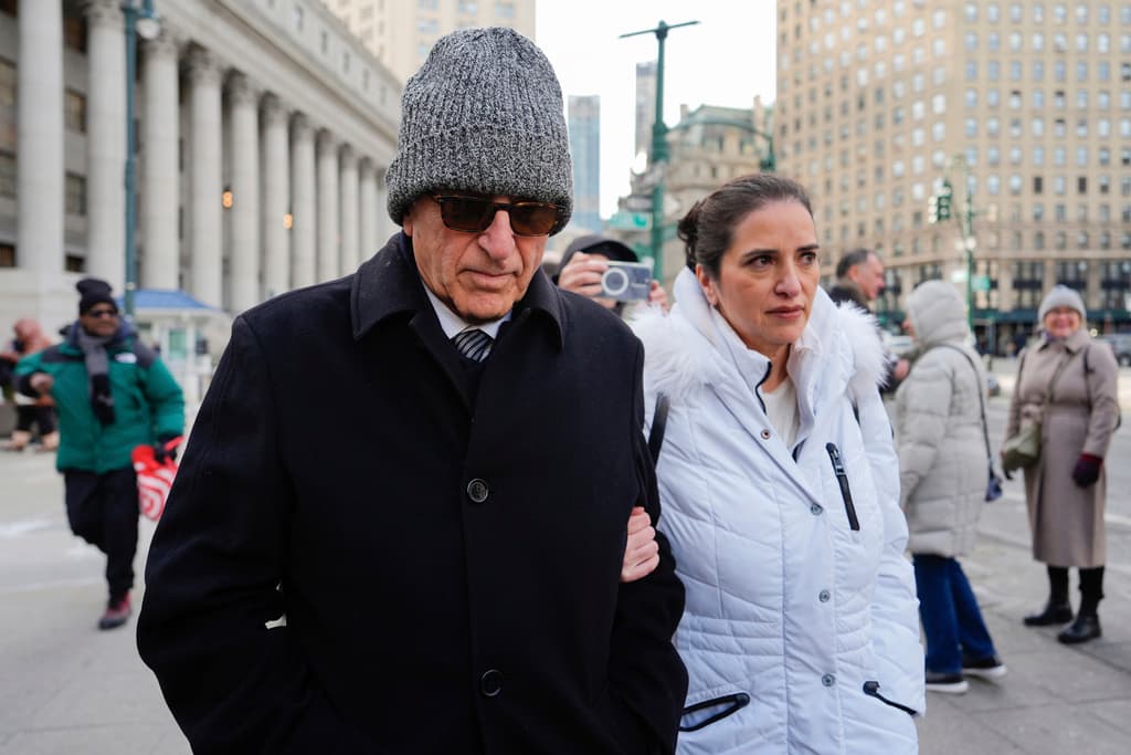 El magnate inmobiliario de Brooklyn Erden Arkan se declaró culpable de conspirar para canalizar donaciones ilegales a la campaña del alcalde de Nueva York Eric Adams.