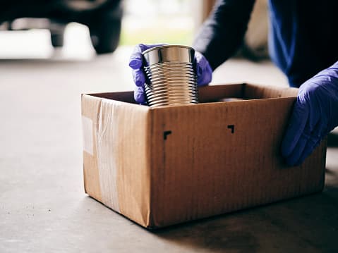 <b>Planifica de antemano las comidas </b>
<br>Vázquez indicó que el 25% de las personas botan la comida y es un gasto muy grande de dinero. Una manera de ahorrar el dinero es planificando de antemano las comidas y evitando gastar en alimentos que no vas a consumir.