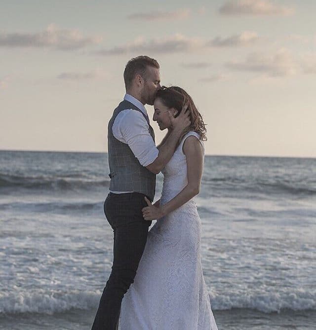 En septiembre de 2015, Marimar viajó a Miami para reencontrarse con el actor y finalmente se casaron el 5 de diciembre de ese mismo año. Tres años después, su historia de amor terminó.