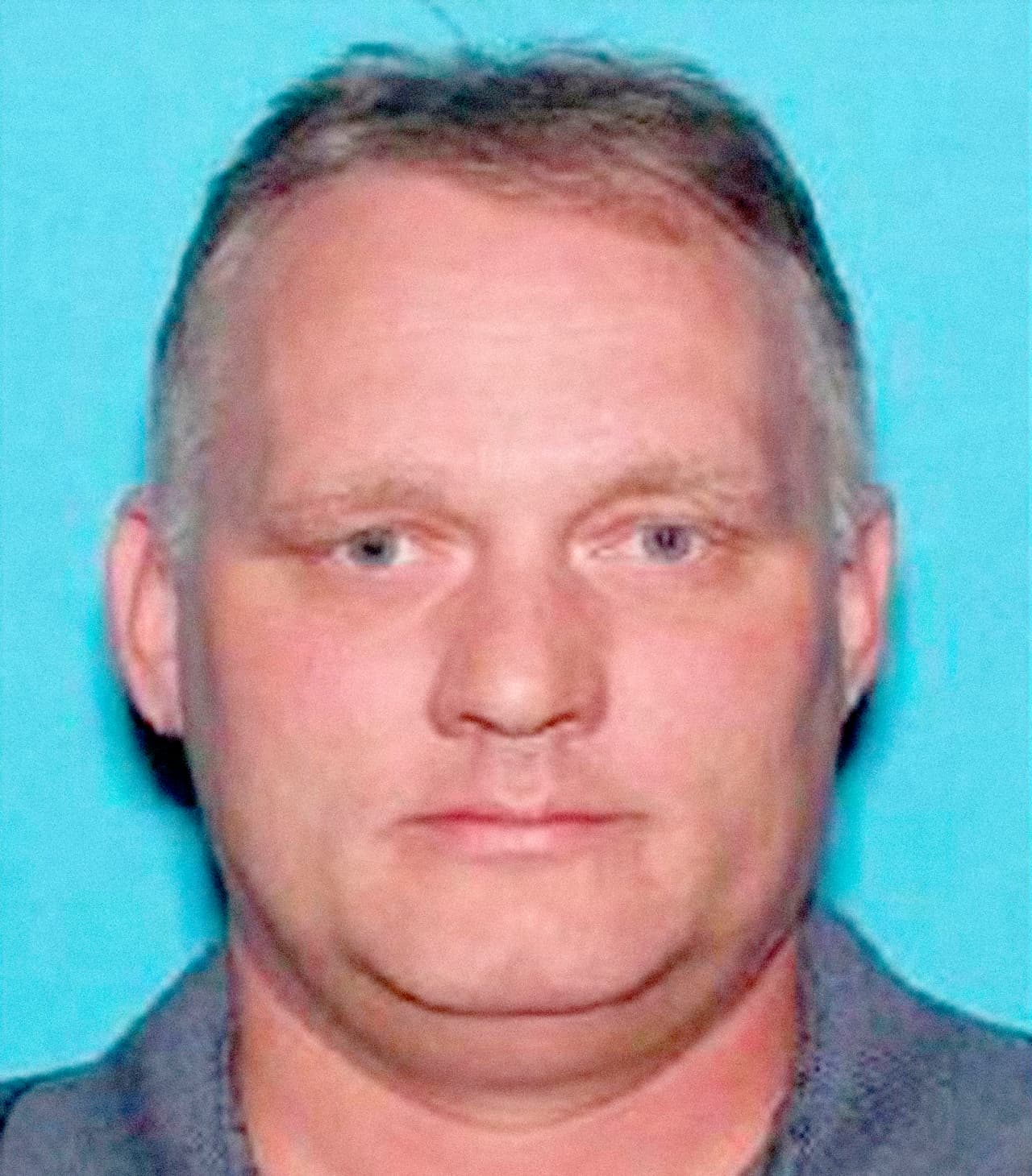 <b>Una sinagoga en Pittsburgh, Pennsylvania, 2018. 11 muertos.</b> Robert Bowers entró disparando contra un grupo de judíos reunidos en la sinagoga el Árbol de la Vida” en Pittsburgh, Pennsylvania, cuando celebraban el Shabbat. El ataque dejó además otros heridos de bala. Fue detenido minutos después y trasladado a un hospital. Fue inverstigado por las autoridades como un crimen de odio.