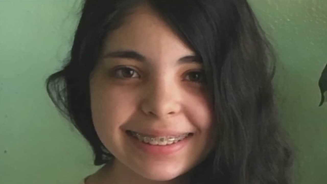 <h3 class="cms-H3-H3"><b>Septiembre 2019 </b></h3>Alicia padece de autismo y su familia la busca desesperadamente. Su familia la describe como 
<b>una niña hogareña y tímida.</b> Ella dejó una nota para su mamá, que asegura regresará. “Ill be back. 
<b>Voy a regresar</b>. I swear. 
<b>Lo juro</b>. I’m sorry. 
<b>Lo Siento, Alicia.</b>” leyó la nota Jéssica Núñez.