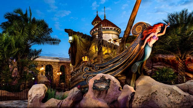 <b>3. Magic Kingdom en Orlando, Florida. </b> 'Under the Sea'
<i> </i>es un emocionante recorrido por el mundo de 
<i>La Sirenita. </i>
<b> </b>Foto: Cortesía Disneyworld - Magic Kingdom.
