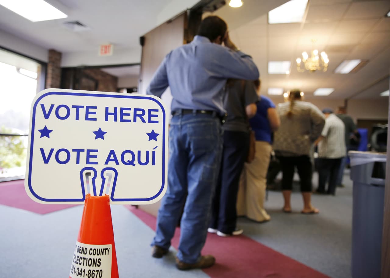 Las formas de identificarse para votar que los electores en Texas no conocen