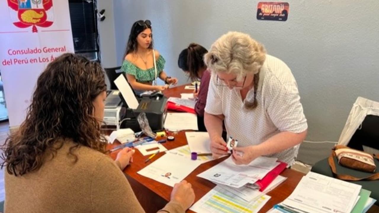 Consulado itinerante de Perú llega a Phoenix, te decimos qué tramites podrás realizar