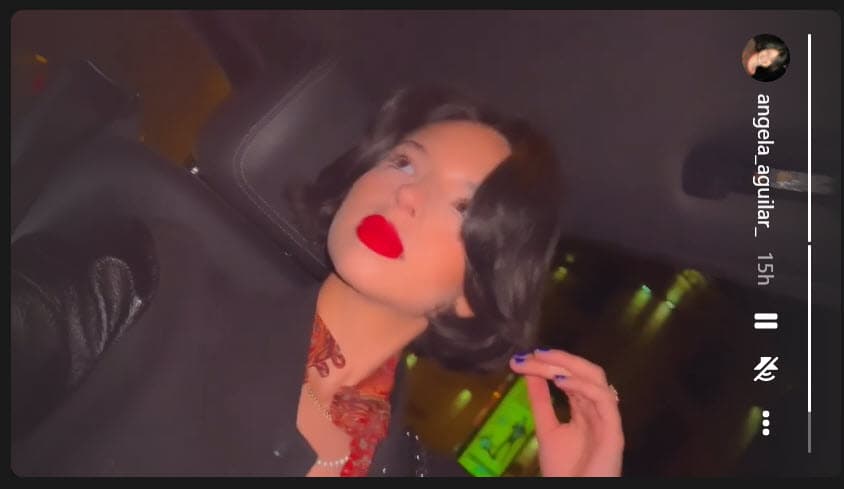 Pese a que percibe que se le "impuesto" que sea una mujer modelo, Ángela Aguilar confesó qué tipo de persona quiere ser. 
<br>
