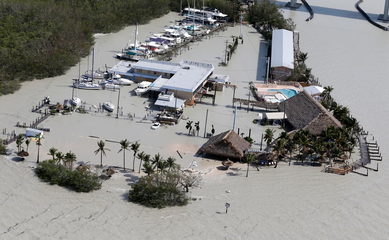 Esta es una imagen aérea de Gilbert's Resort, en Key Largo. A 20 millas al oeste de Key West, el último de los cayos, tocó tierra el huracán Irma categoría 4 con vientos máximos sostenidos de 130 mph.