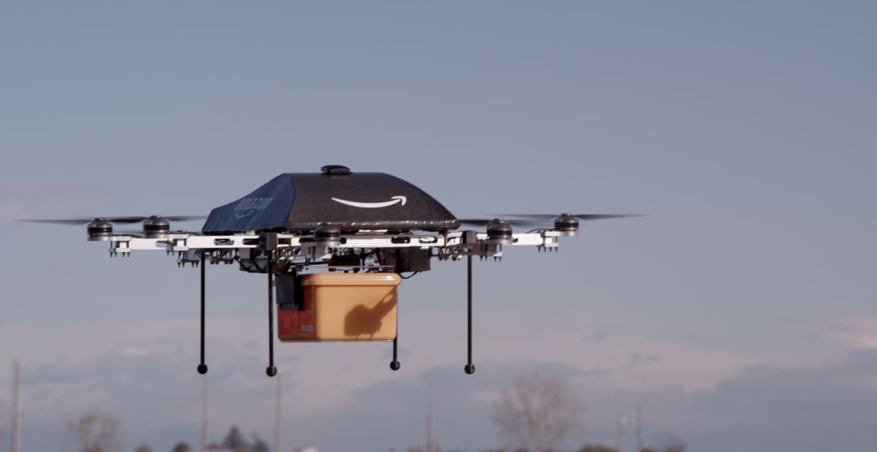"Continuaremos desarrollando y refinando nuestra tecnología para integrar completamente los drones de entrega en el espacio aéreo, y trabajaremos en estrecha colaboración con la FAA y otros reguladores de todo el mundo para hacer realidad la entrega en 30 minutos", dijo Carbon.