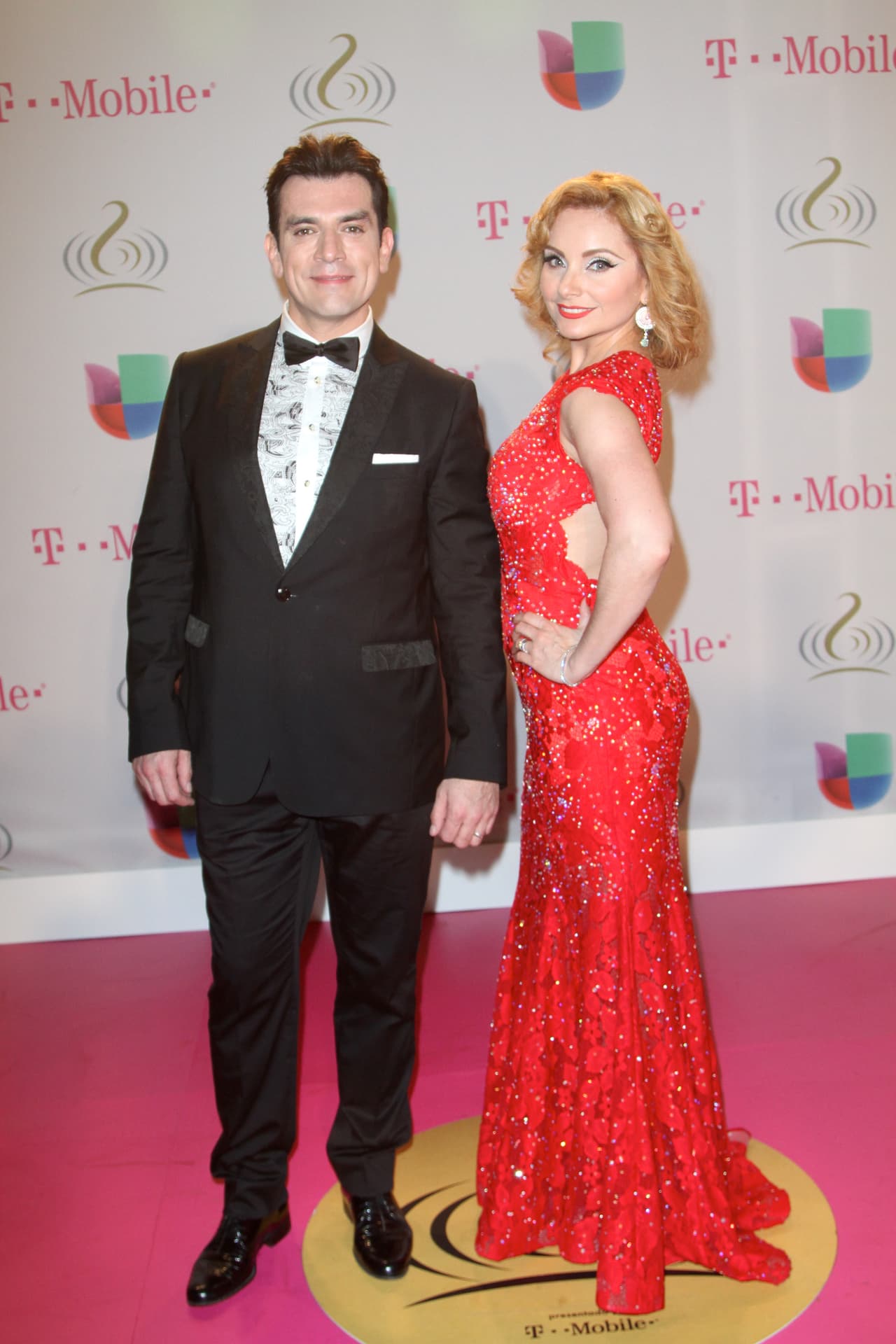 El inicio de su relación fue un tanto tormentosa porque Jorge aún no se divorciaba de su exesposa, Fátima Boggio, quien hizo fuertes acusaciones sobre el actor y lo tachó de golpeador.