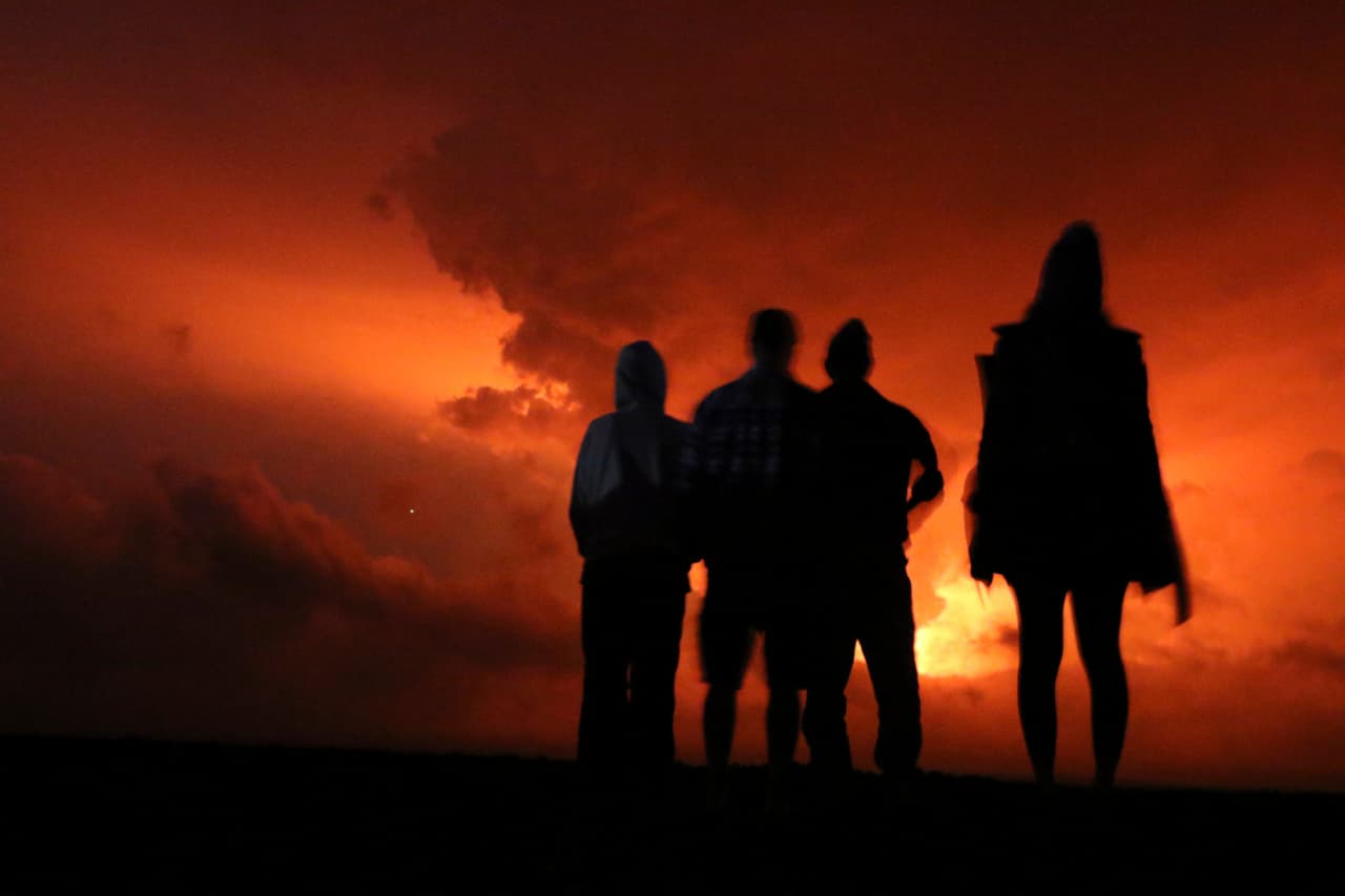 La calidad del aire en la Isla Grande de Hawaii, en general, era buena para la tarde de este martes 29 de noviembre, pero las autoridades la están monitoreando cuidadosamente. No obstante, estas condiciones podrían empeorar según aumente la actividad volcánica. 
<br>