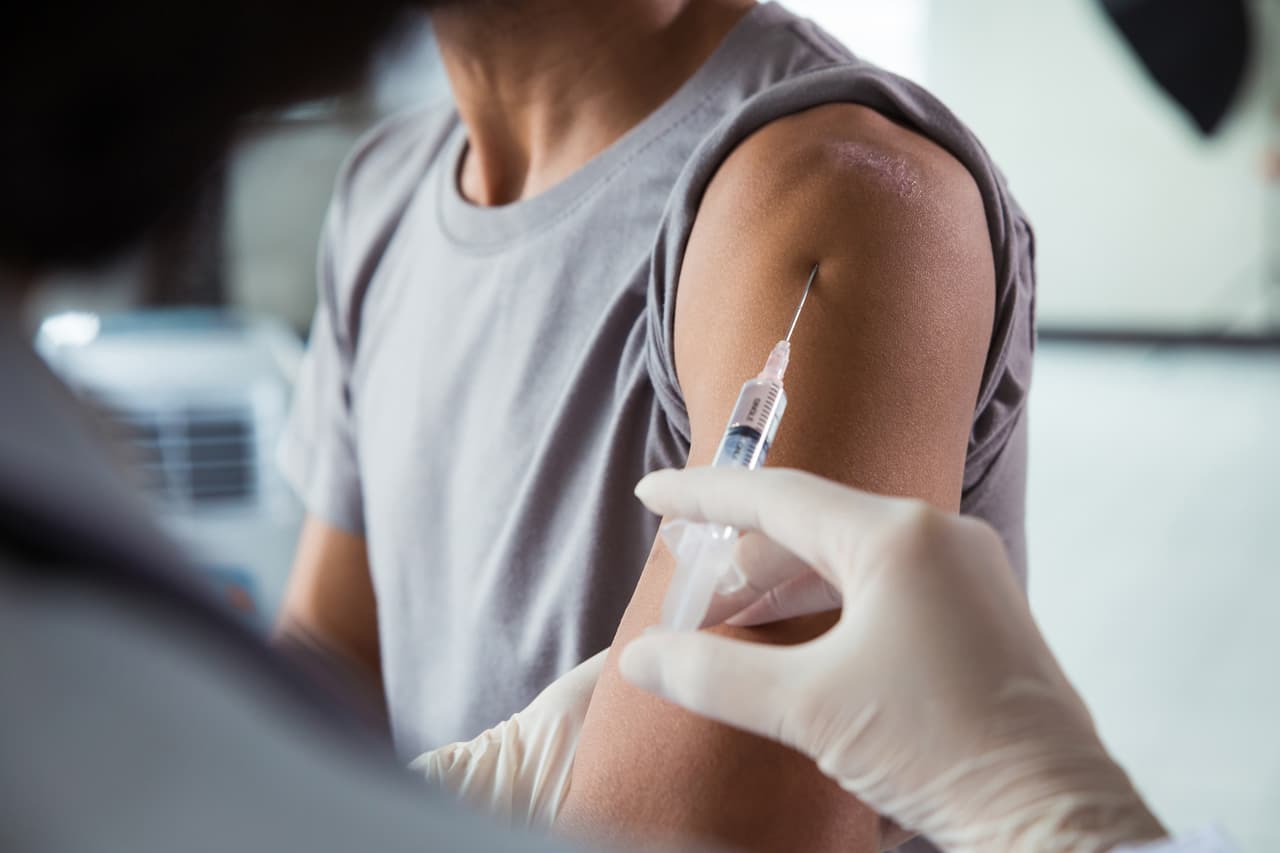 Como si el coronavirus no fuera suficiente, Brasil, Colombia, Argentina, Venezuela y México, también han sufrido en los últimos meses de un brote de 
<b>sarampión</b>, registrando numerosos casos y prendiendo las alertas en la Organización Panamericana de la Salud.