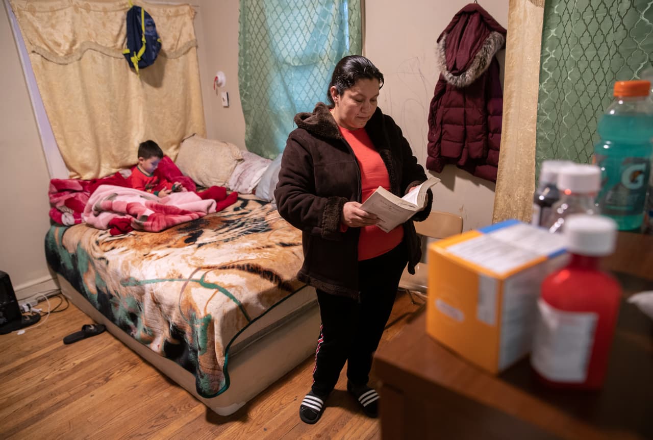 Las familias con un número ITIN e hijos ciudadanos no recibirán la ayuda a pesar de haber pagado millones en impuestos