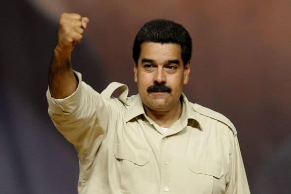 6 de julio: El presidente de Venezuela, Nicolás Maduro, da un paso al frente y ofrece asilo a Edward Snowden. Mientras tanto, la Organización de Estados Americanos (OEA) se reúne para debatir lo ocurrido con Morales.