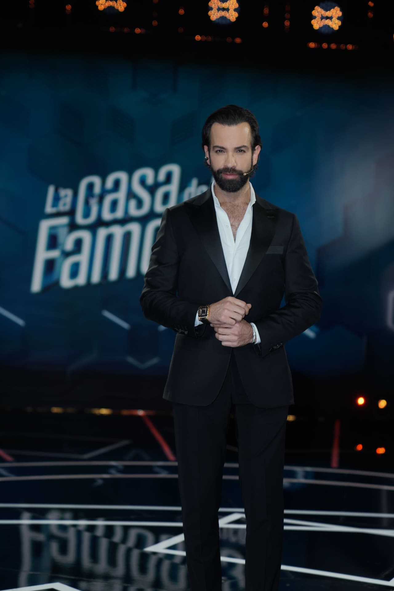 Diego de Erice muy elegante para esta esperada noche.