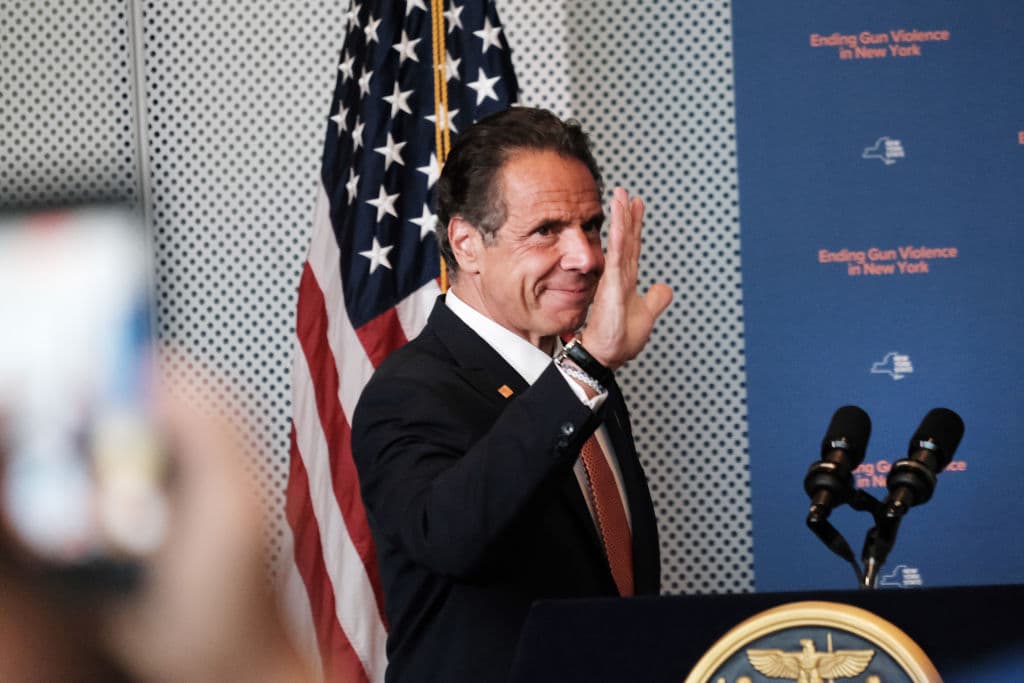 Biden le da la espalda a Cuomo y dice que debe renunciar tras los señalamientos de acoso sexual