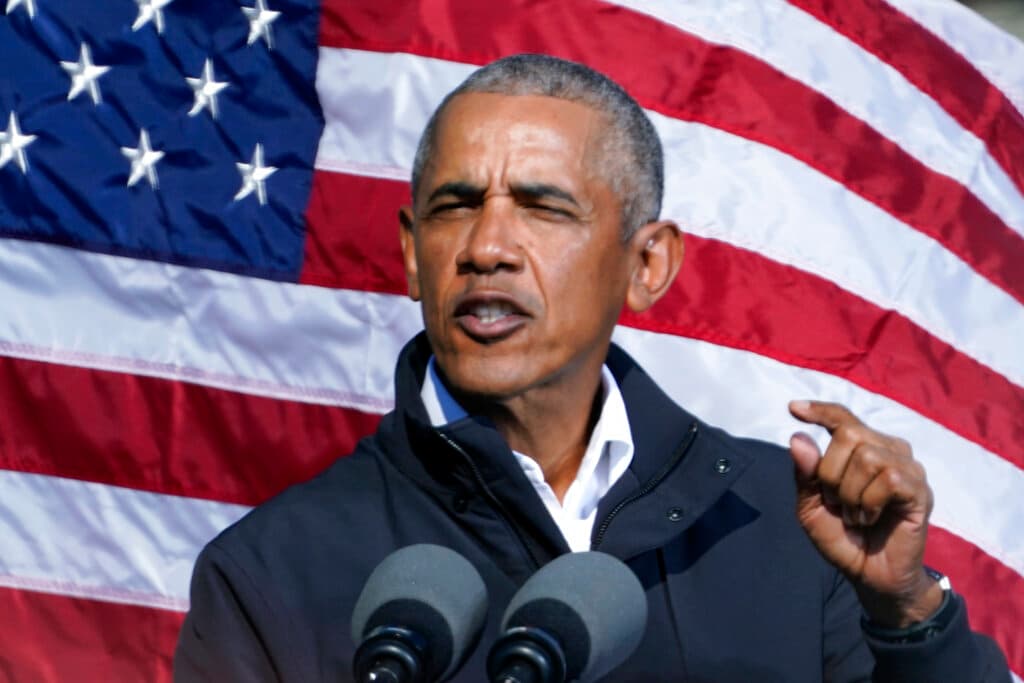 Obama felicita a Biden y Harris y pide "bajar la temperatura" tras la profunda división que han dejado las elecciones presidenciales