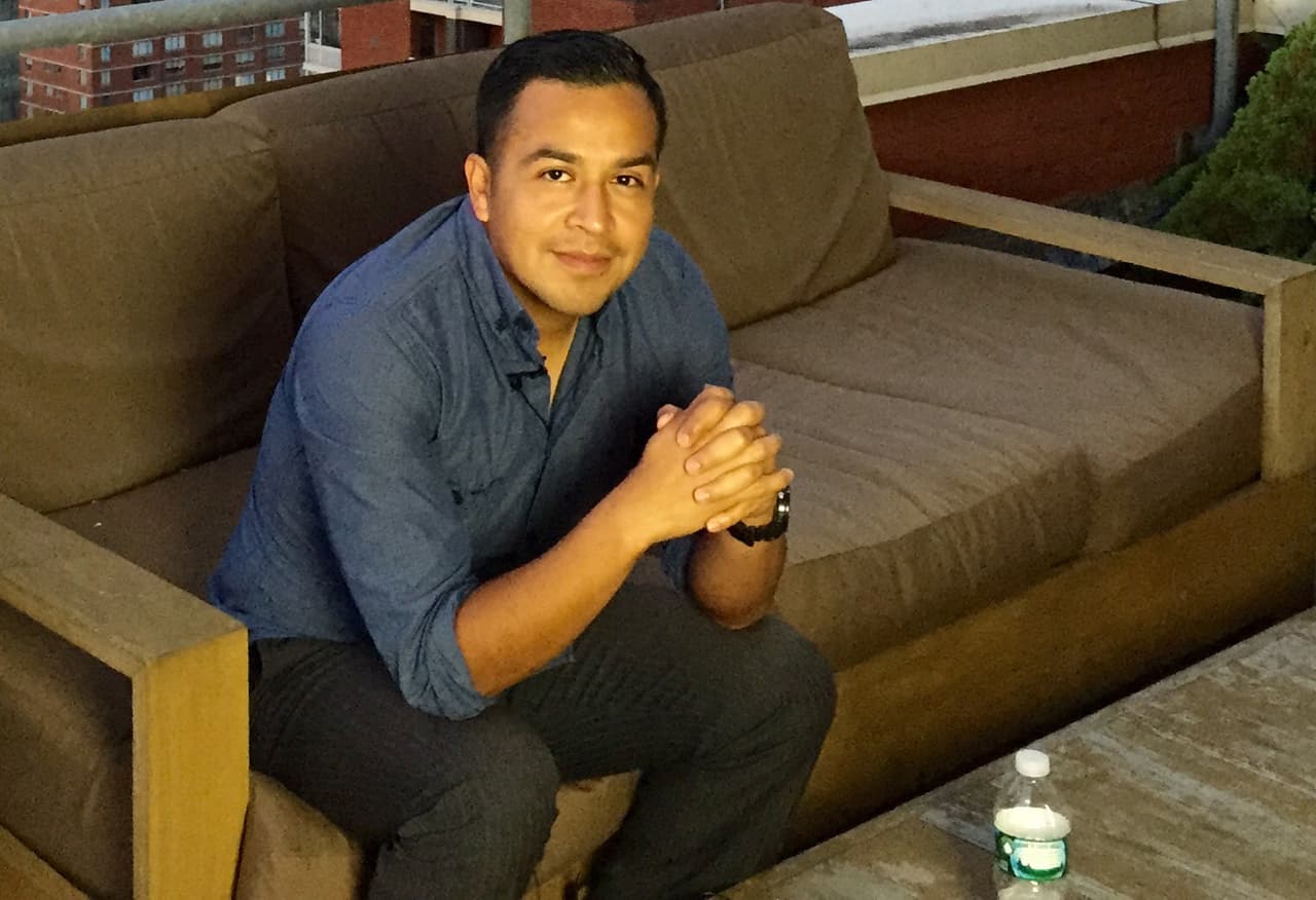 El dreamer y activista César Vargas se convirtió en febrero de 2016 en 
<a href="http://www.univision.com/noticias/hispanos/cesar-vargas-se-convierte-en-el-primer-abogado-dreamer-de-nueva-york">el <b>primer indocumentado</b></a> en el colegio de abogados de Nueva York.