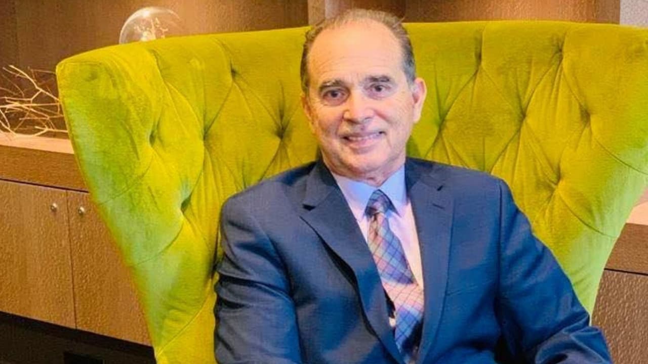 Este sábado se organizó un homenaje virtual en honor de Frank Suárez. Familiares y colaboradores ofrecieron testimonios sobre la vida de Suárez y la importancia que tuvo para ellos.
