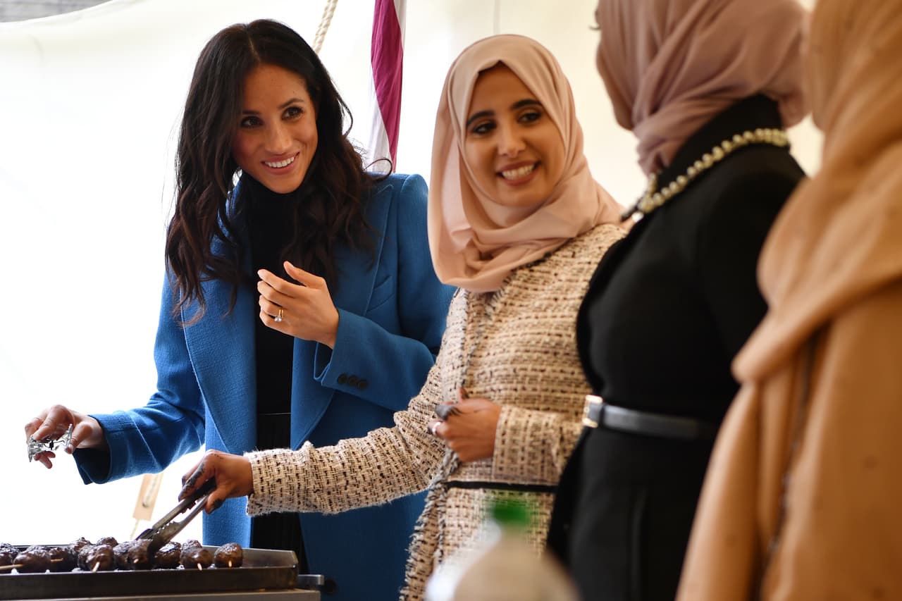 Así lució Meghan Markle en su primer evento como anfitriona en el palacio de Kensington.