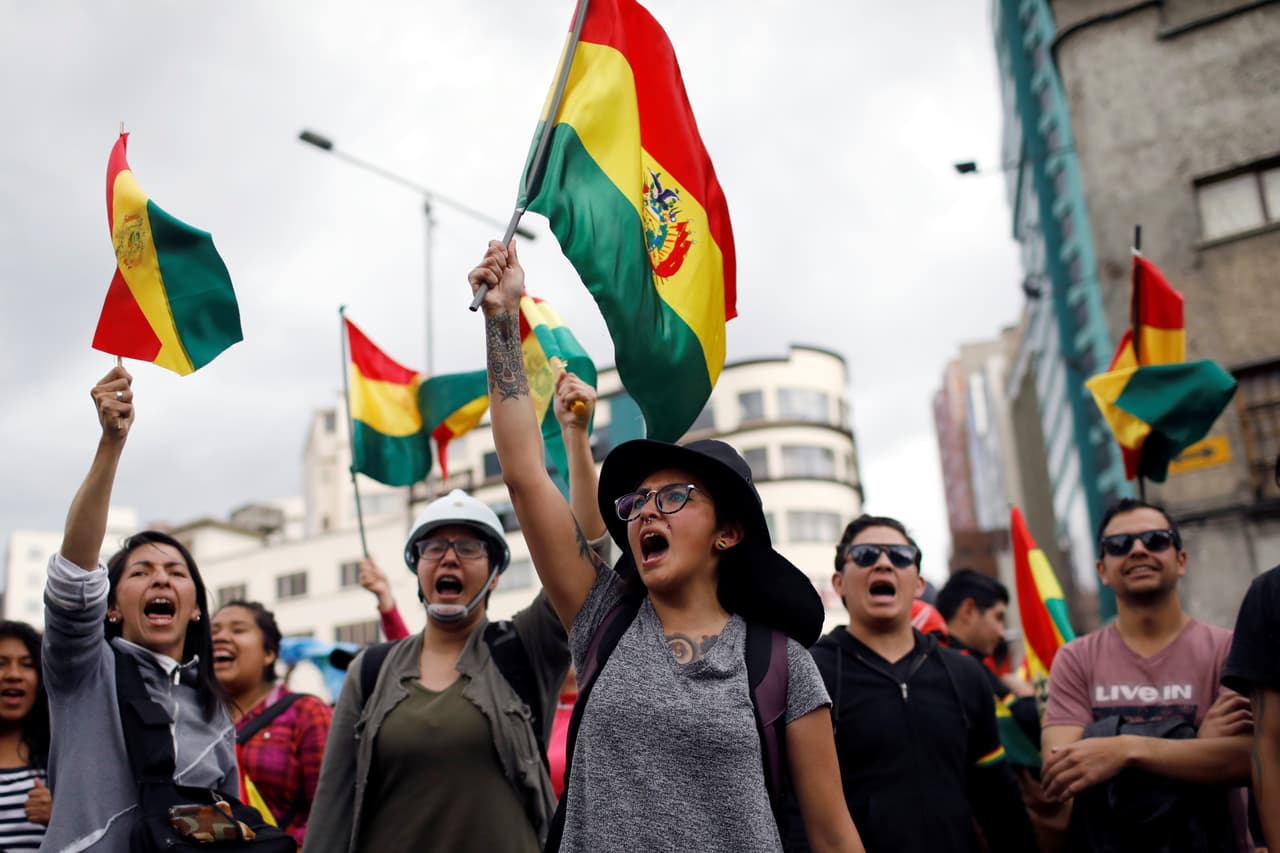 Las últimas horas de Evo Morales en la presidencia tras 20 días de férreas protestas en Bolivia