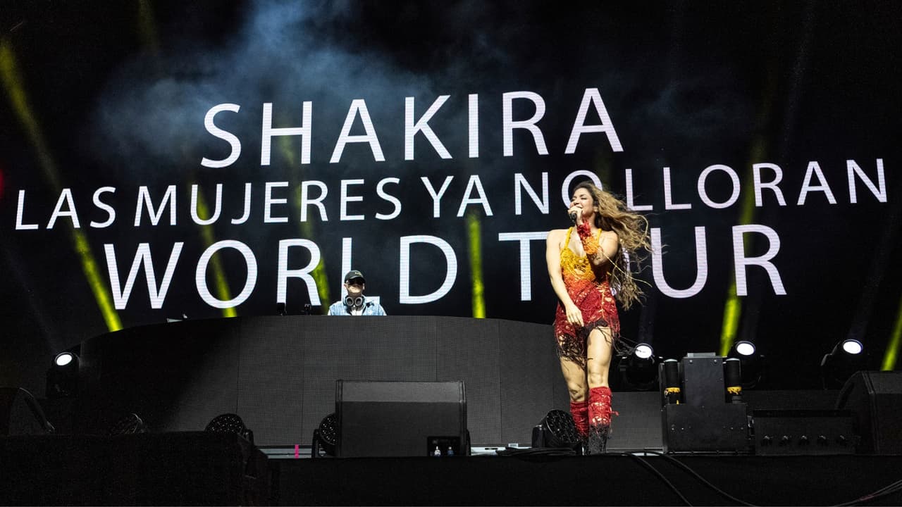 La superestrella colombiana, Shakira, ha desatado la emoción entre sus fanáticos con 
<b>el anuncio de <a href="https://www.shakira.com/" target="_blank">su gira mundial “Las Mujeres Ya No Lloran”</a></b>. Con su regreso a los escenarios, la icónica cantante llevará su energía contagiosa y su inconfundible talento a 
<b>14 ciudades de Estados Unidos y Canadá, con una parada en Dallas el próximo domingo 17 de noviembre</b>. Un día antes 
<b>estará en San Antonio.</b>