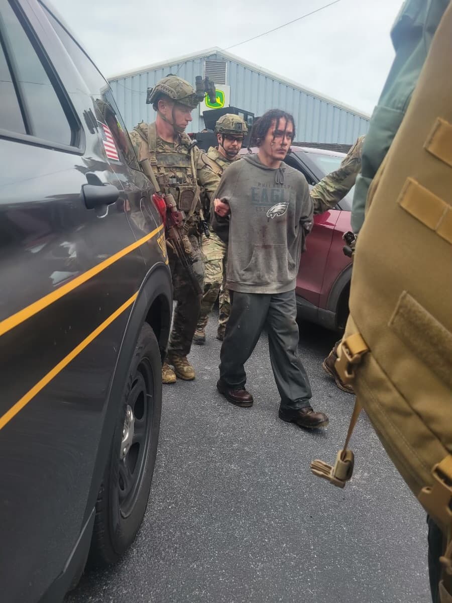 La búsqueda de Danelo Cavalcante terminó la mañana de este miércoles. Supuestamente, luego de su arresto, reveló su plan para robar un automóvil y conducir hasta la frontera entre Estados Unidos y Canadá.