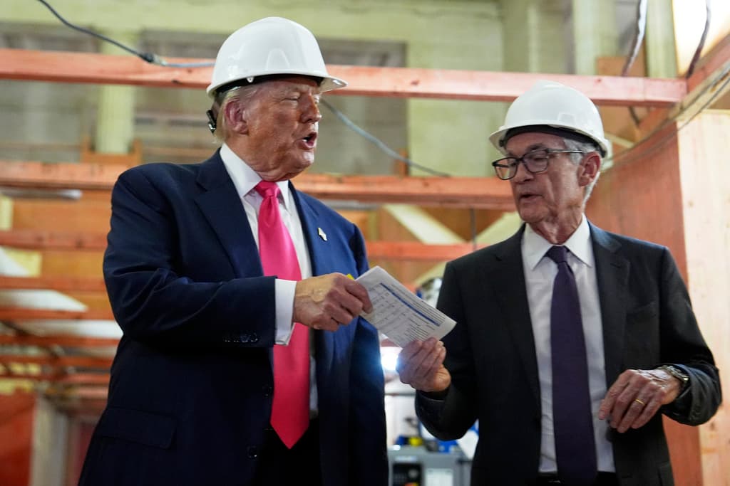 Trump y Powell discuten ante las cámaras sobre el costo de la remodelación de la Reserva Federal