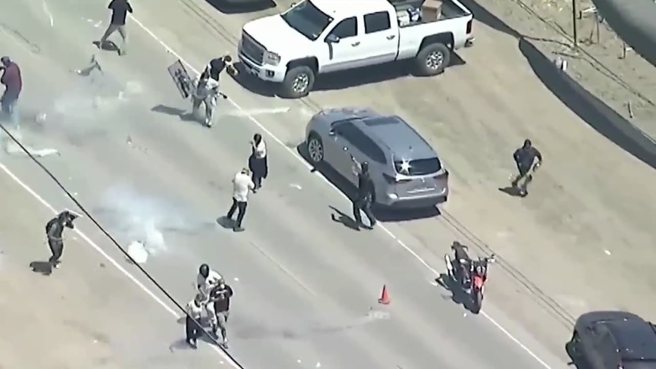 FBI ofrecen recompensa por sospechoso de disparar contra agentes de migración