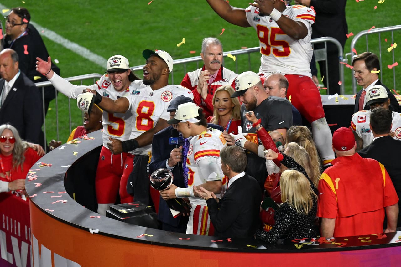 Los Kansas City Chiefs logran el triunfo en el Super Bowl 2023 ante los Philadelphia Eagles