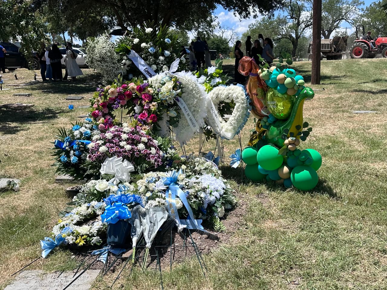 Este miércoles 14 de agosto, 
<a href="https://www.univision.com/local/san-antonio-kwex/zachary-reyna-muerte-mexico-cuerpo-texas" target="_blank">luego de batallar para traer el cuerpo del pequeño de vuelta a casa</a>, 
<b>la familia le hizo su funeral y le dio el último adiós a Zachary.</b>