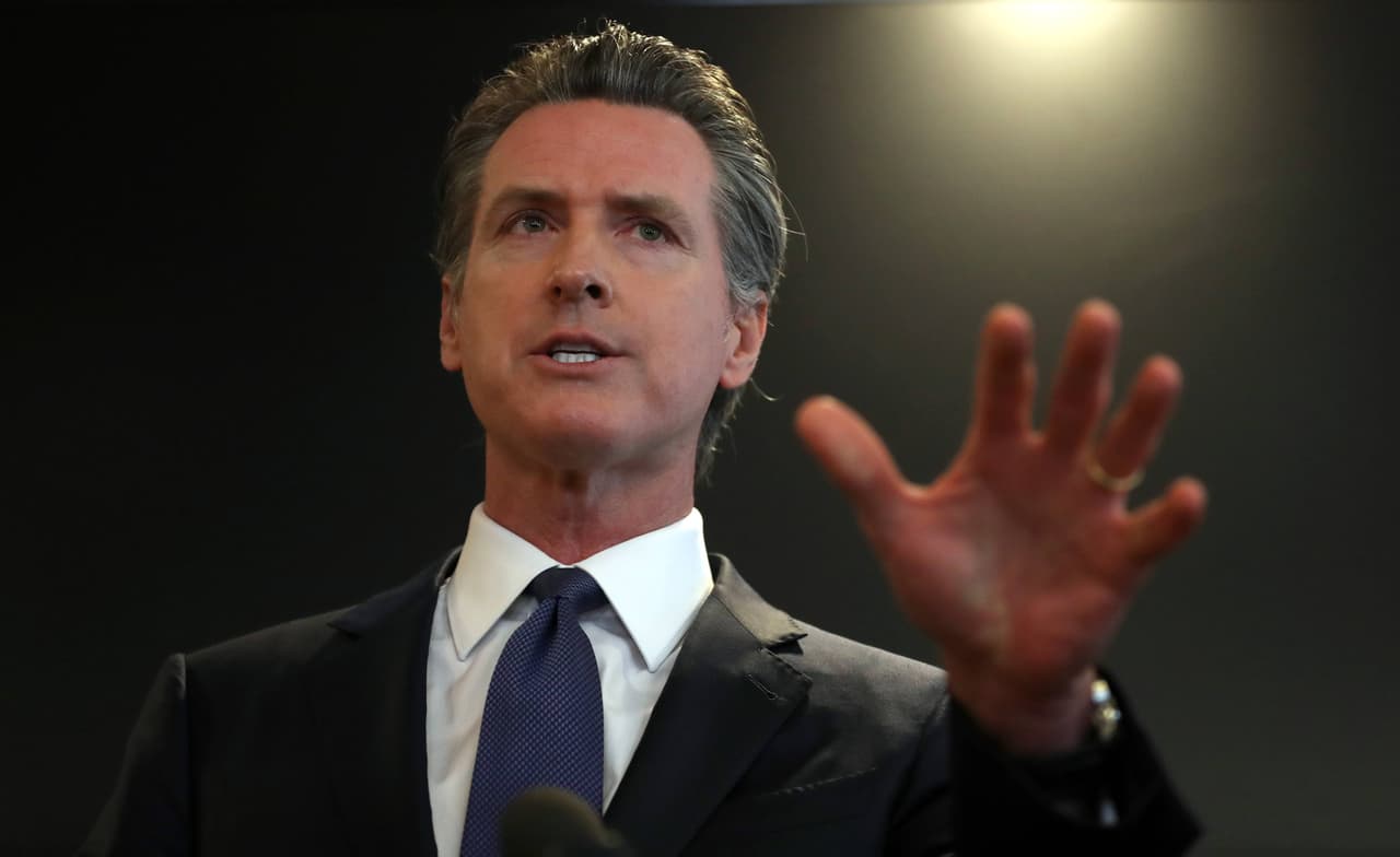 Critican en Bakersfield a Newsom por frenar gasto para personas sin hogar