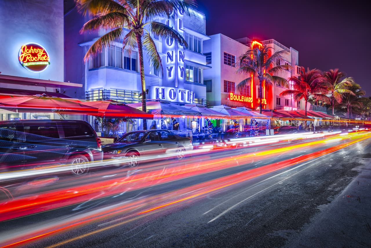 <b>8. Florida</b>
<br>
<br>
<b>Multa por exceso de velocidad:</b> $226
<br>
<br>En Florida, las multas varían según el condado. Miami-Dade, por ejemplo, cobra $226 por ir 13 mph sobre el límite permitido, mientras que en Orange o Duval esa misma infracción es de $204.