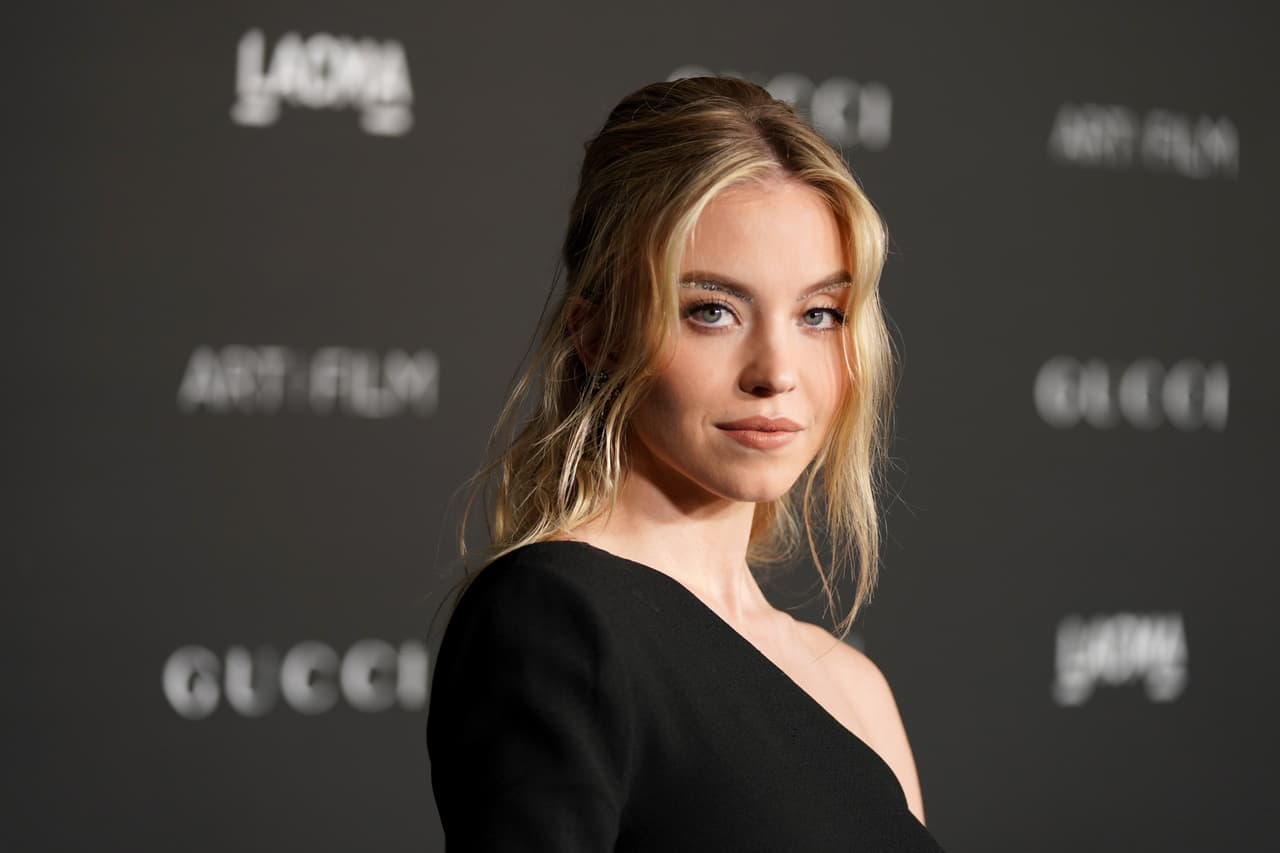 <b>#4 Sydney Sweeney</b>
<br>Sydney Sweeney ha impactado a la audiencia con las relaciones que tiene en pantalla como con su personaje de Cassie en ‘Euphoria’. Sin embargo, lejos de cámaras, la actriz procura mantener su vida romántica lo más privada posible.