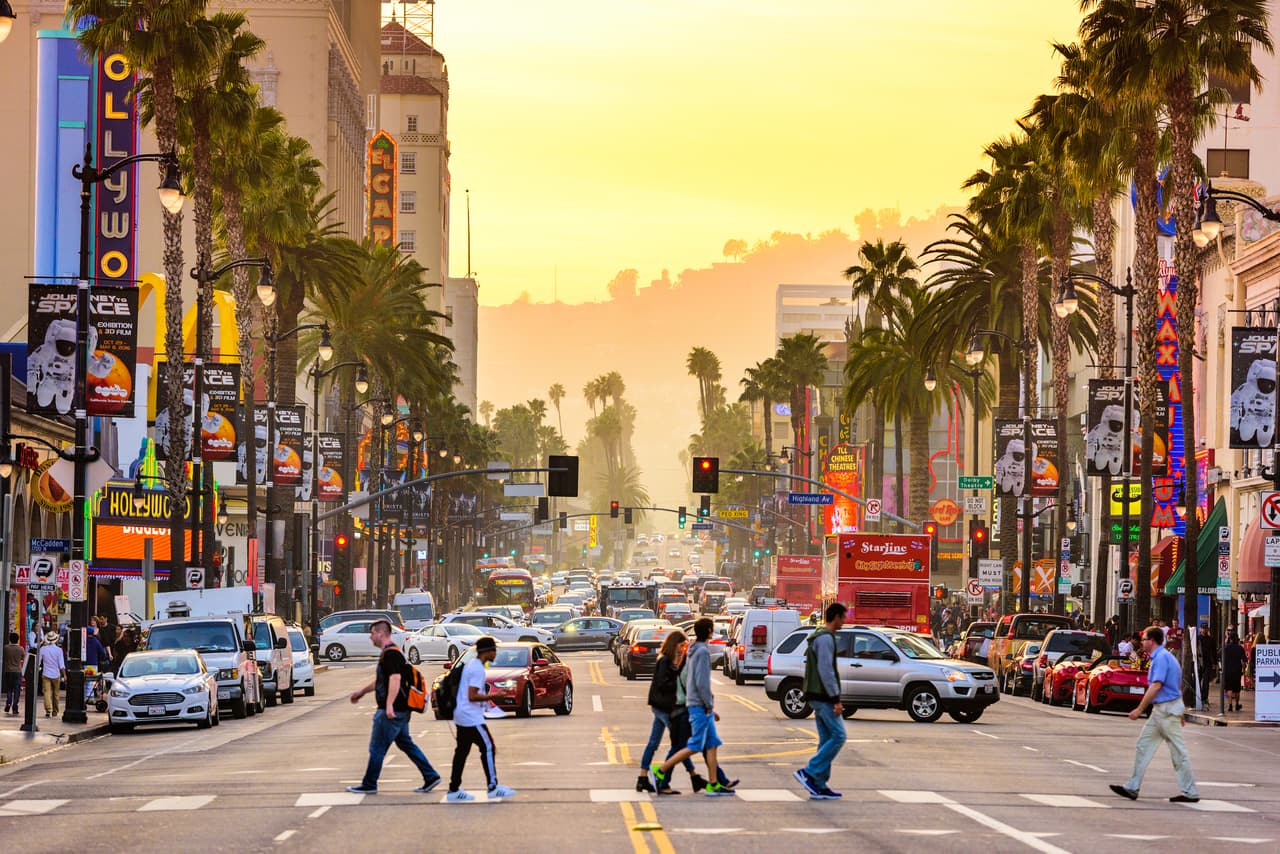 Los Ángeles, California, es la segunda ciudad que más creció, con 27,173 nuevos residentes.