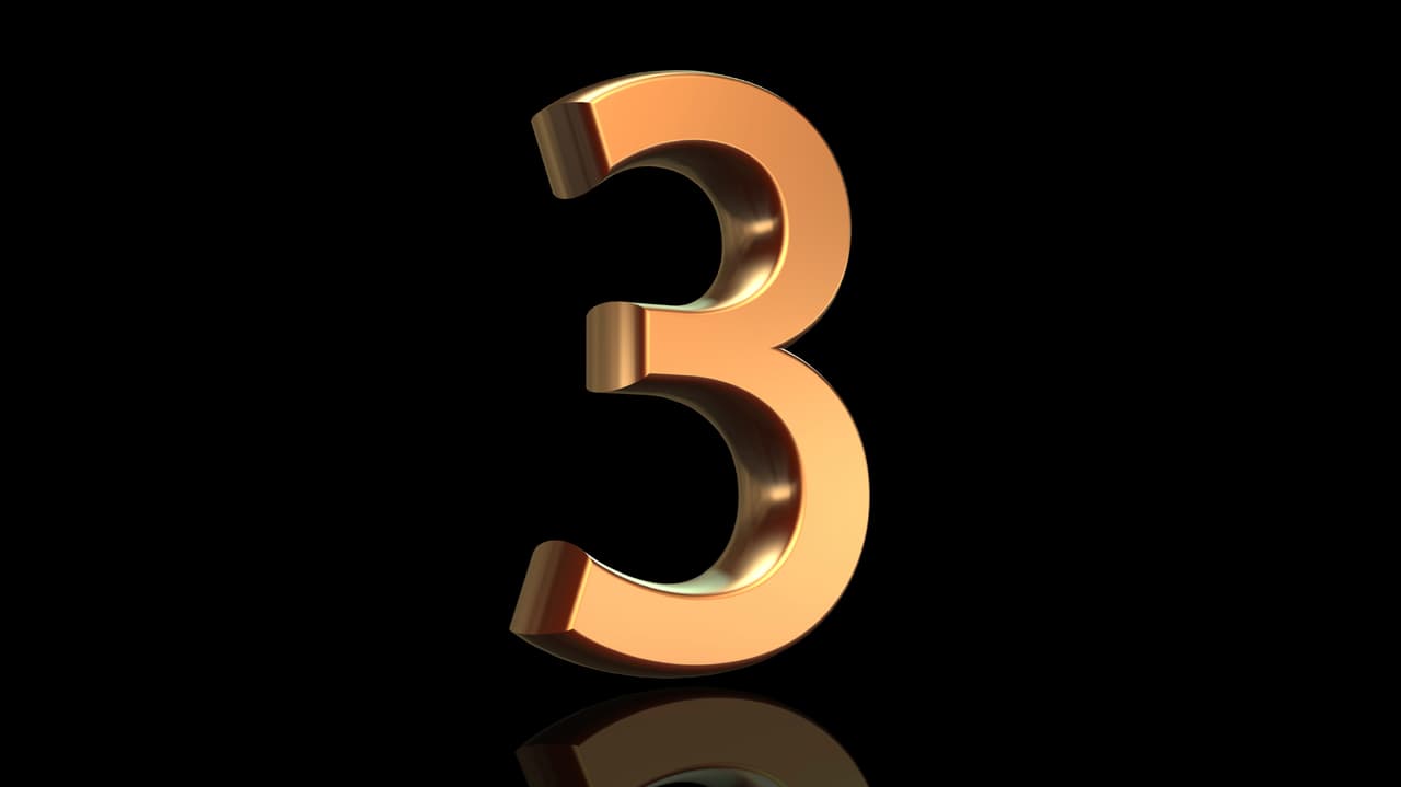 Al número 3 le corresponden las letras C L U.