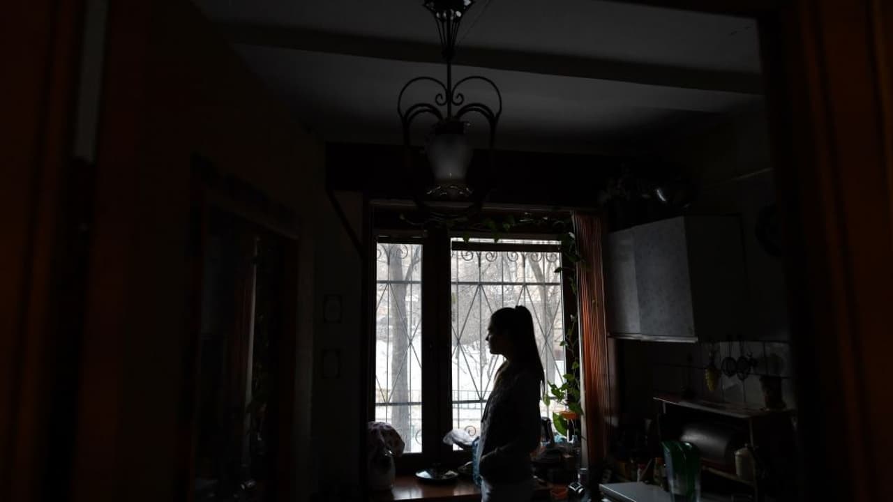  Durante la pandemia de coronavirus, cada minuto una mujer pide ayuda por violencia doméstica en EEUU