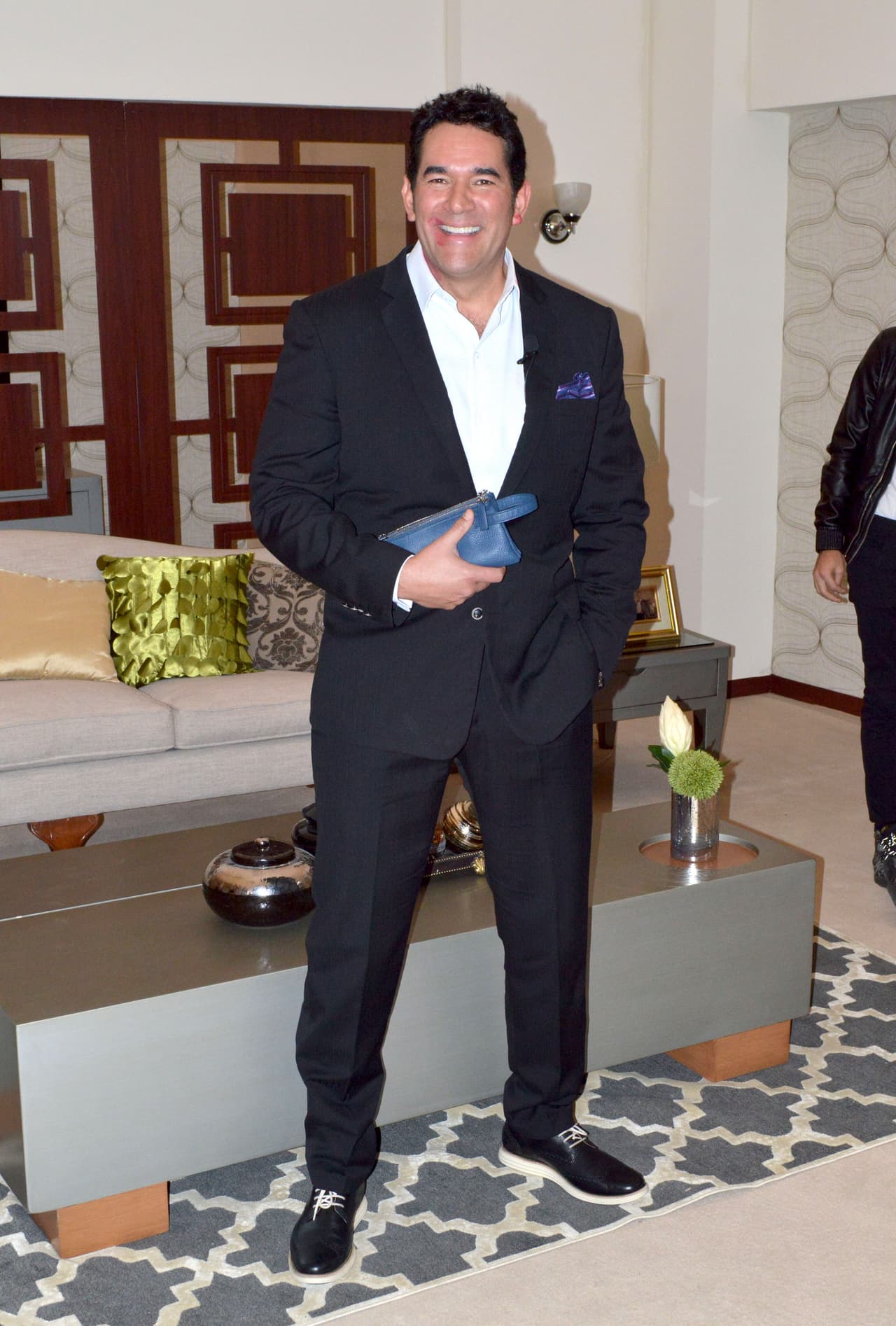<b><a href="http://www.univision.com/temas/eduardo-santamarina">Eduardo</a></b> lleva dos '
<b><a href="http://www.univision.com/novelas/premios-tv-y-novelas">Premio TVyNovelas'</a></b> en su carrera artística.