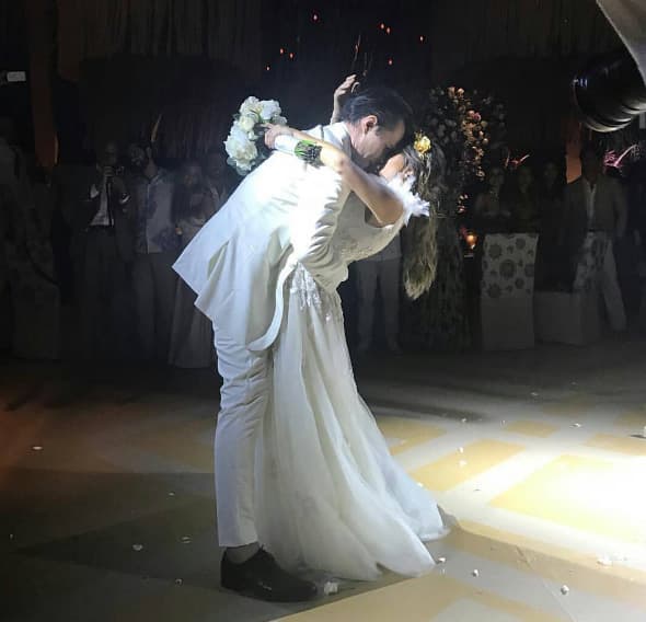 Los novios unieron sus vidas en una boda espectacular que se llevó a cabo en la Riviera Nayarit.