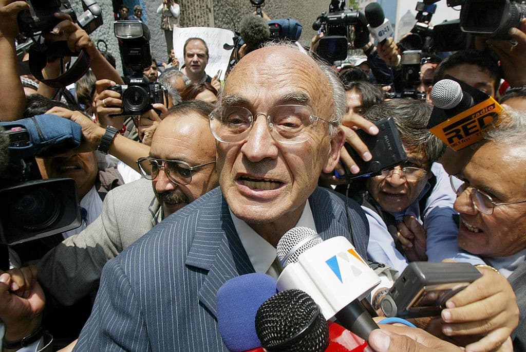 <b><a href="https://www.univision.com/noticias/america-latina/muere-expresidente-mexico-luis-echeverria-alvarez-100-anos">Luis Echeverria, expresidente de México </a></b>
<br>
<br>Echeverria falleció el 8 de julio a los 100 años. 
<br>
<br>Elegido presidente de su país en 1970 y hasta 1976, Echeverría es considerado como un personaje clave en las matanzas del 2 de octubre de 1968 en Tlatelolco y del 10 de junio de 1971, conocida como el 'Halconazo', así como en la persecución a movimientos estudiantiles y de izquierda. Tras la presidencia fue nombrado embajador de México ante la Unesco en París hasta 1979 y su última aparición en público fue en abril de 2021 para recibir la vacuna contra el covid-19.
<br>
<br>
<br>
<br>
