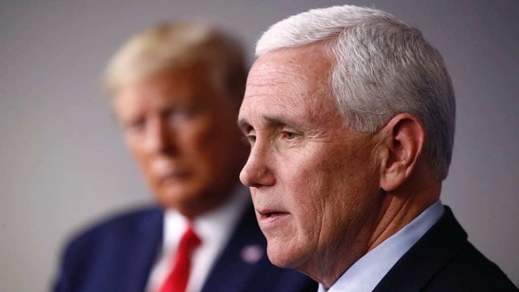 Por qué Pence acusa a Trump de empujar a EEUU al borde de una “crisis constitucional”