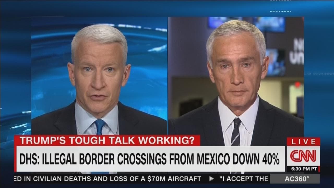 Jorge Ramos le envía una pregunta a Kelly: "¿Cómo puedes separar a un niño de su madre?"