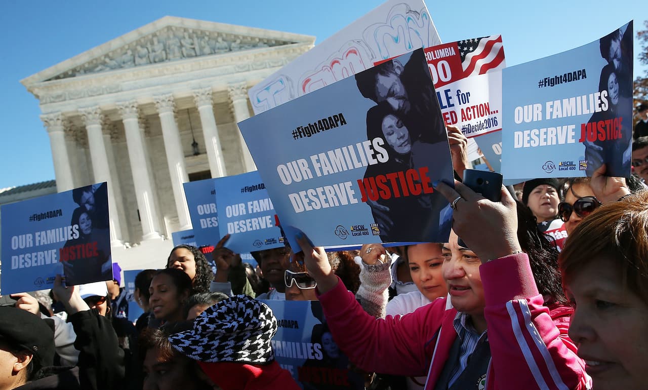 ¿Por qué la revisión en la Corte Suprema de un caso de 'cancelación de deportación' resulta clave para miles de inmigrantes?