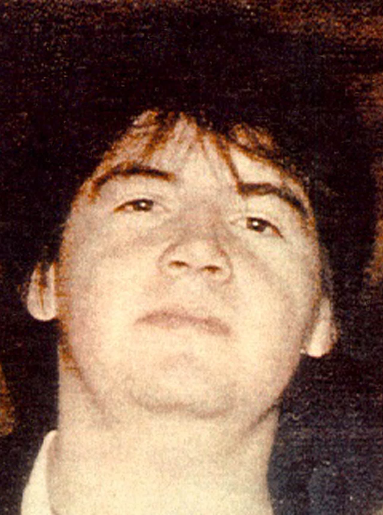 Ramón Avendaño es el equivalente a Ramón Arellano Félix, el hermano de Benjamín Arellano Félix. Él también dirigía el Cártel de Tijuana y murió el 10 de febrero de 2002 en Mazatlán, Sinaloa.