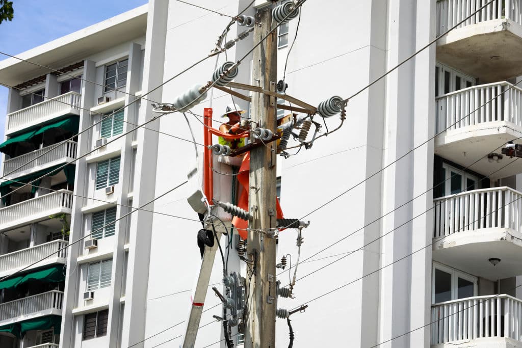 Apagón masivo en Puerto Rico: 4 claves que buscan explicar por qué ocurrió y qué esperar